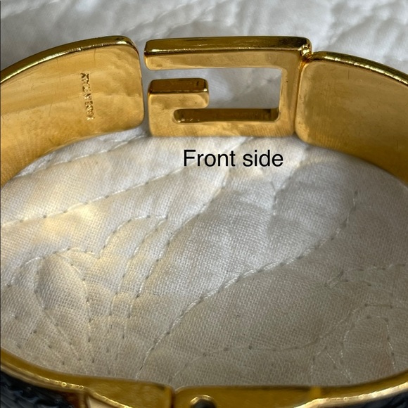 Gucci Black Python Gold Fashion Bangle/Bracelet - Picture 11 of 16
